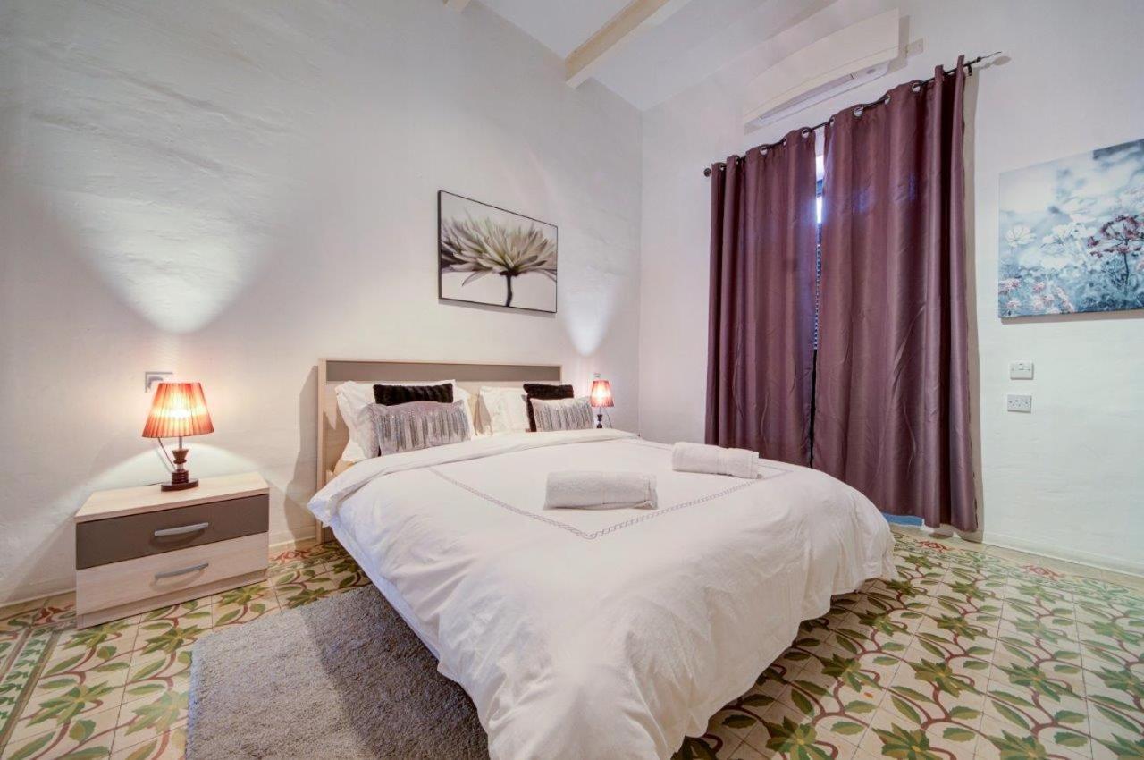 Valletta 2 Bedroom Sleeps 6 Apartment Walking Distance To Centre And The Sea Luaran gambar