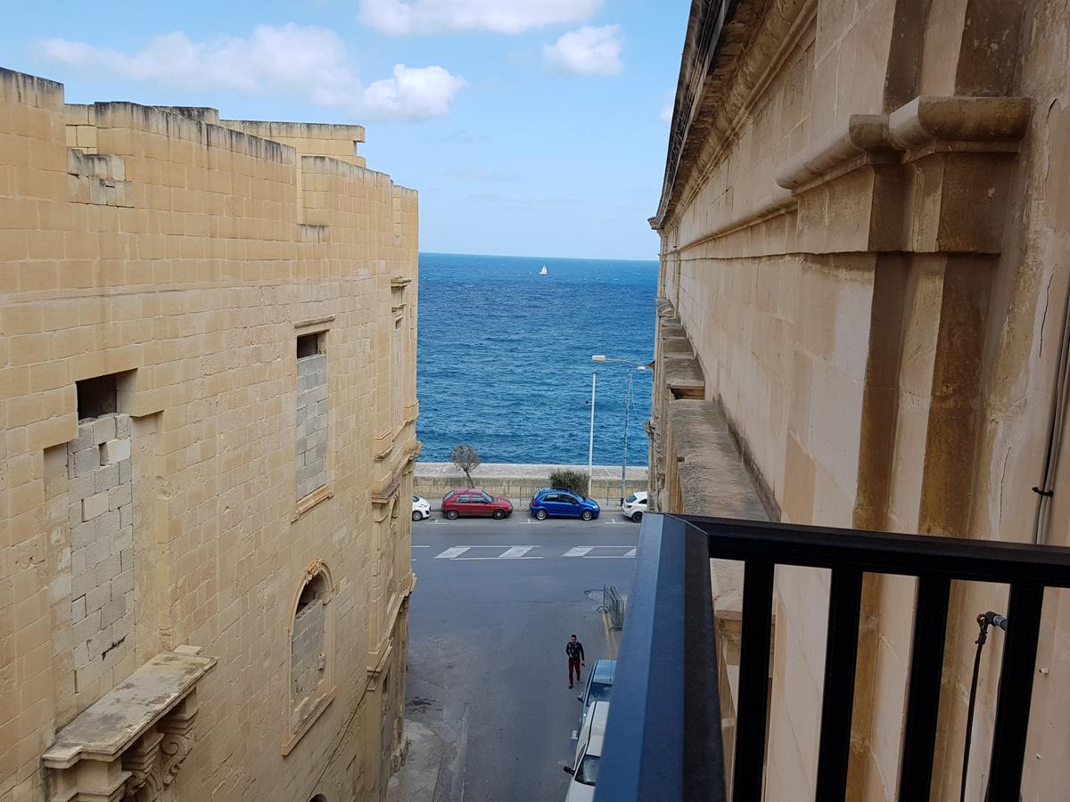 Valletta 2 Bedroom Sleeps 6 Apartment Walking Distance To Centre And The Sea Luaran gambar