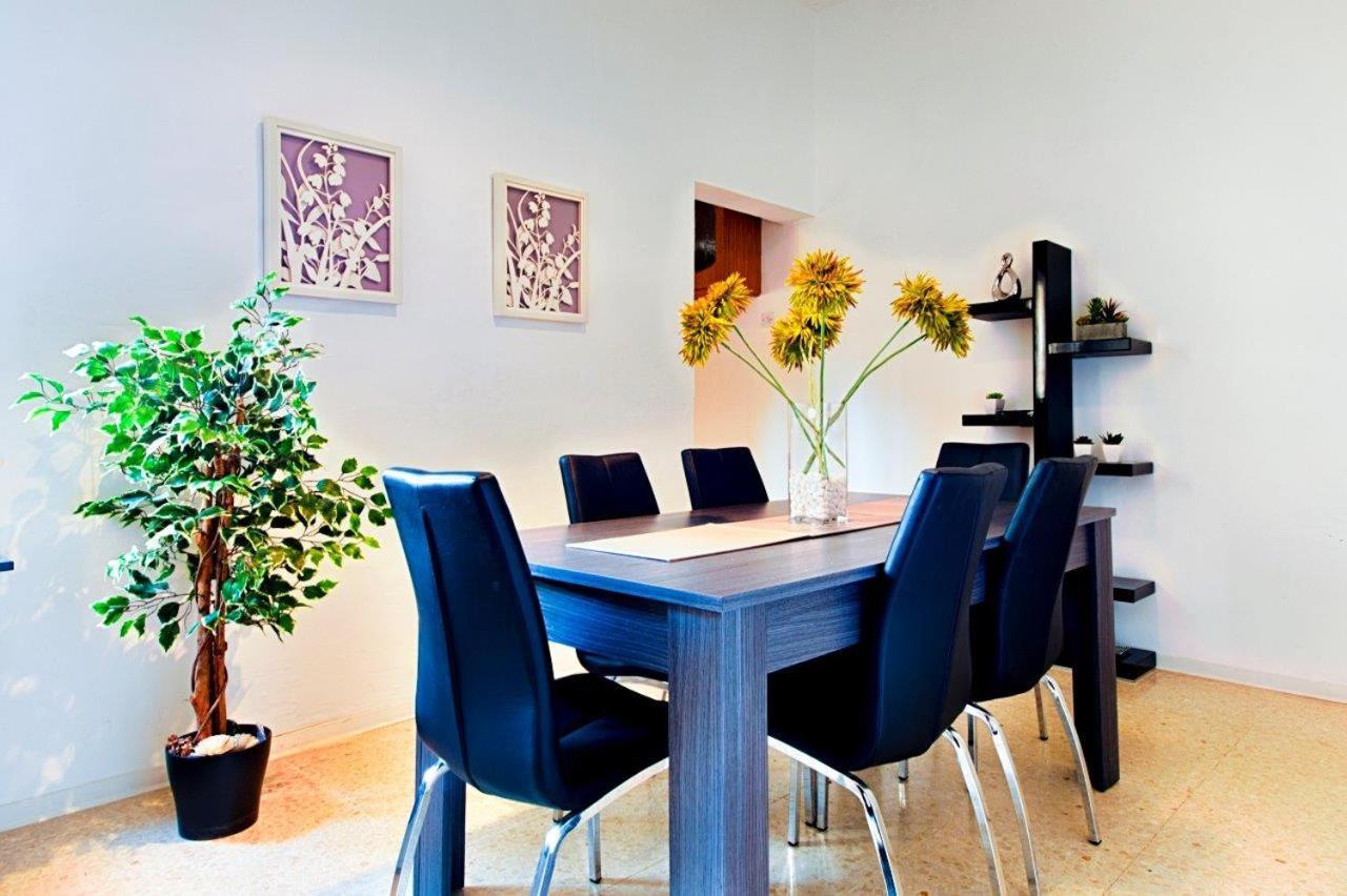 Valletta 2 Bedroom Sleeps 6 Apartment Walking Distance To Centre And The Sea Luaran gambar
